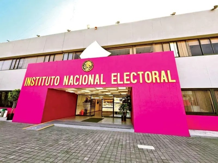 Senado dio listas sin CURP, mail, tel&eacute;fonos&hellip; INE aplaza aprobaci&oacute;n de candidatos a juzgadores