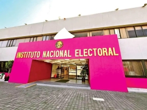 Senado dio listas sin CURP, mail, tel&eacute;fonos&hellip; INE aplaza aprobaci&oacute;n de candidatos a juzgadores