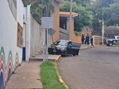 Ejecutan de carro a carro a joven de la colonia Guadalupe, en Culiac&aacute;n