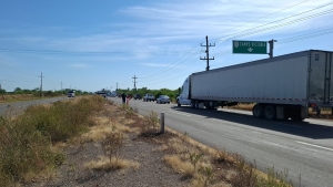 Gatilleros se agarran a balazos con la Guardia Nacional; hay una patrulla baleada, en la carretera Culiac&aacute;n&ndash;Eldorado
