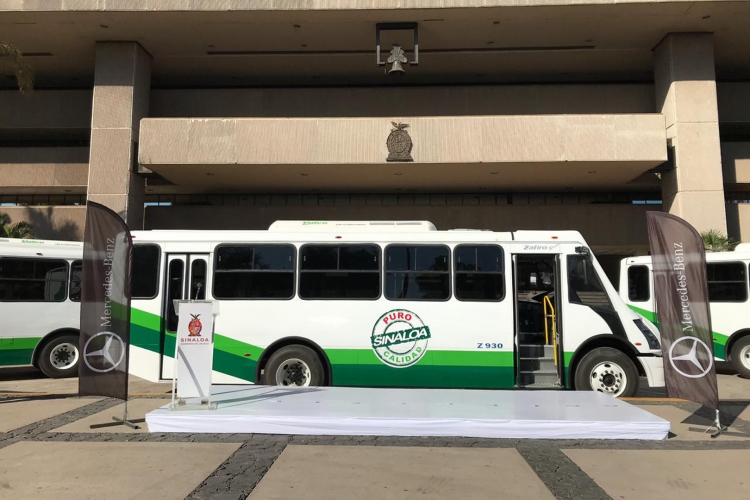 Pide gobernador a financieras que le bajen a sus exigencias contra transportistas
