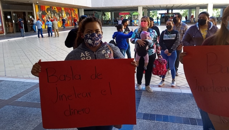 Gobierno del Estado adeuda a maestros de escuelas migrantes