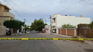 Aseguran 2 veh&iacute;culos abandonados cerca de la casa baleada en Lomas de Guadalupe, en Culiac&aacute;n