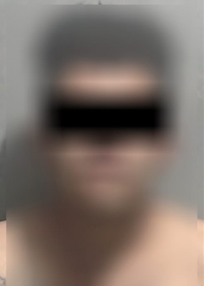 Lo detienen por fracturarle un dedo a mujer polic&iacute;a