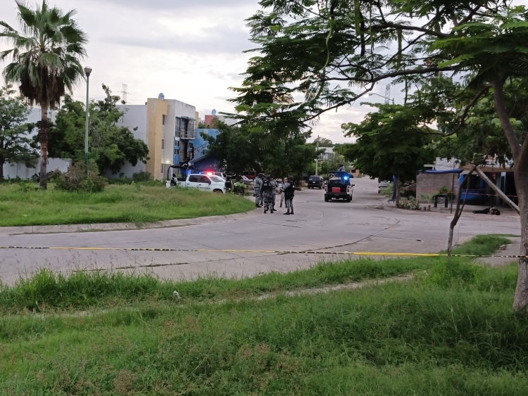 Asesinan a un hombre en autolavado y balean a una mujer y un hombre en Los &Aacute;ngeles en Culiac&aacute;n&nbsp;