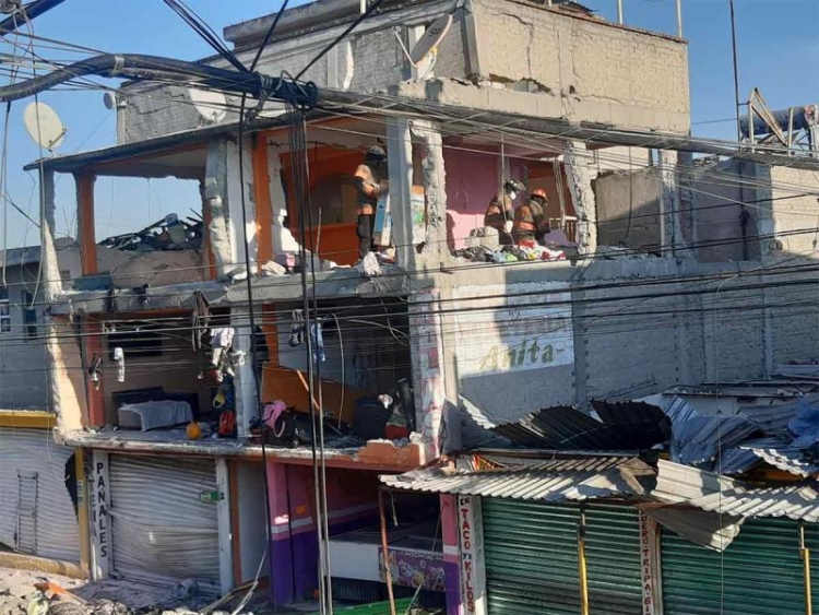 Explosi&oacute;n en Ecatepec deja dos heridos y m&aacute;s de 10 inmuebles da&ntilde;ados
