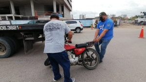 Tres menores se accidentan en motocicleta en Tres R&iacute;os