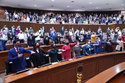 Con mayor&iacute;a morenista, entra en funciones la 64 Legislatura local del Congreso del Estado