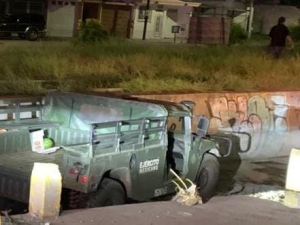 Ocho lesionados dej&oacute; la unidad del Ej&eacute;rcito luego de caer a un canal pluvial en Barrancos