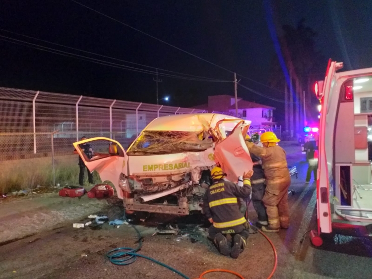 Muere prensado ch&oacute;fer de transporte de personal en Aguaruto