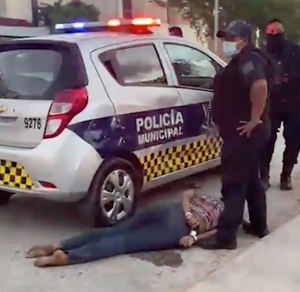 &iexcl;Brutalidad policiaca! Detienen a mujer y muere en separos en Tulum