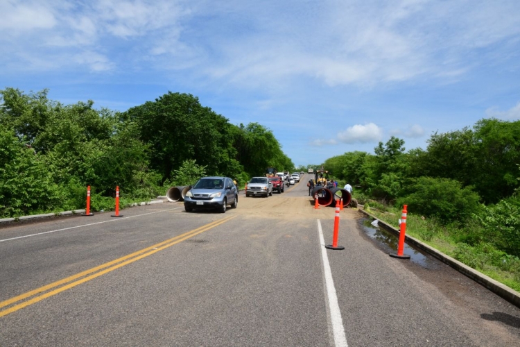 Abren carretera Culiac&aacute;n-Imala de manera provisional en punto de socav&oacute;n