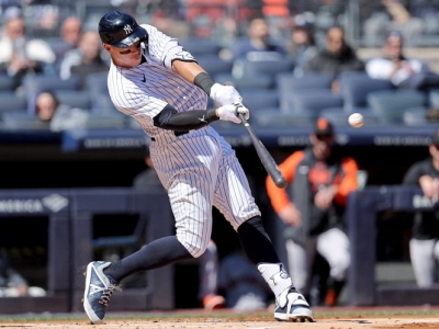 Yankees inician blanqueando a Gigantes en Grandes Ligas