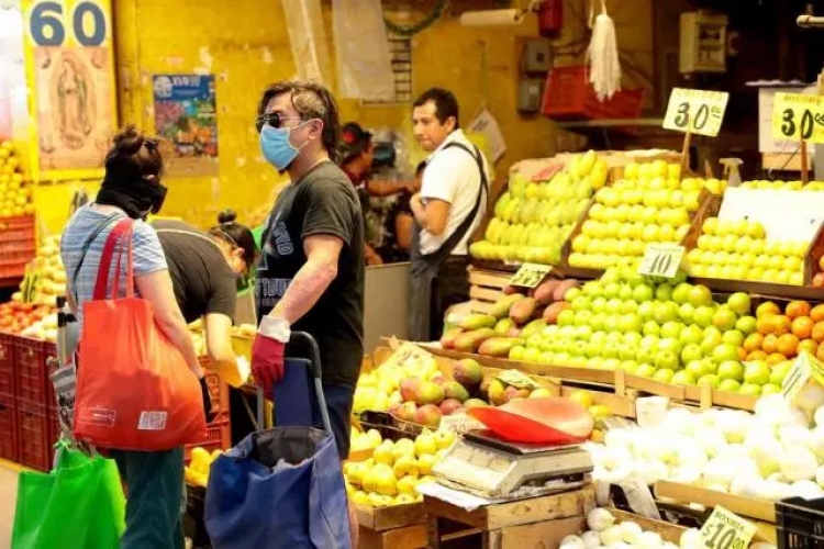 El plan de rescate econ&oacute;mico por la pandemia incluye pr&oacute;rroga a pago de luz y cr&eacute;ditos