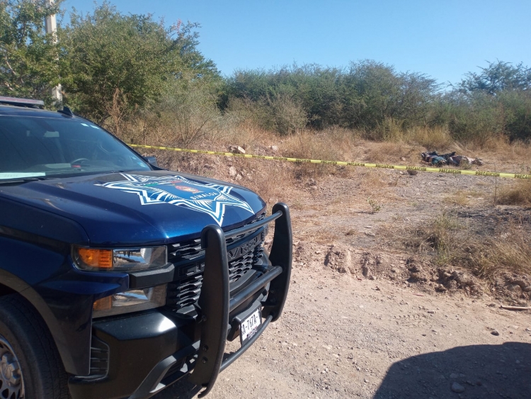 Encobijado y con las extremidades atadas, hallan a un hombre asesinado, en Culiac&aacute;n