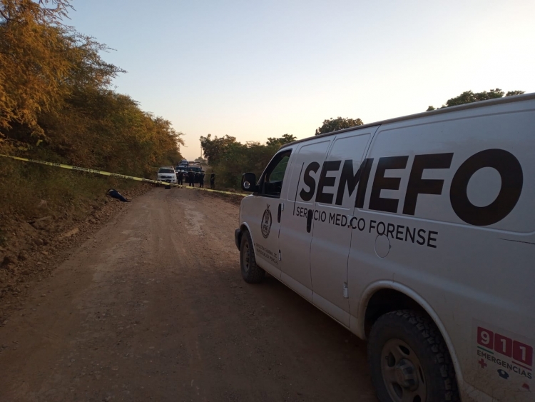 &iexcl;Tiradero de muertos! Hallan a un joven ejecutado rumbo a La Primavera, en Culiac&aacute;n