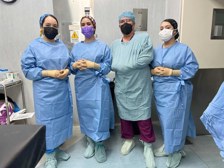 Realizan en CIDOCS novedosa cirug&iacute;a en el &aacute;rea de Gineco-urolog&iacute;a