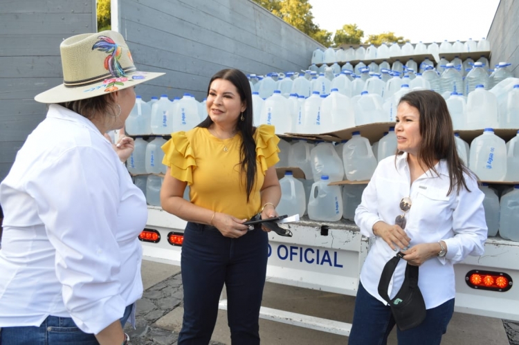 Dona la UAS 5 mil 600 litros de agua a la Campa&ntilde;a AQUAT&Oacute;N 2022