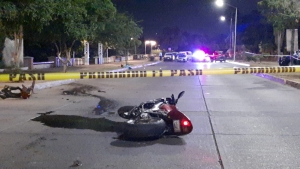 Repartidor de pizzas muere al derrapar en su moto sobre el Malec&oacute;n Nuevo de Culiac&aacute;n