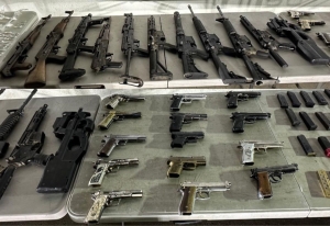 Aseguran AK-47, R-15 y un subametralladora entre otro armamento en operativo en el Penal de Aguaruto