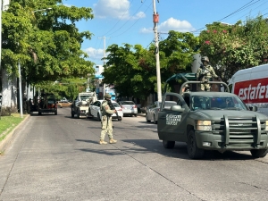 En la Colonia Centro, en Culiac&aacute;n, detienen a 4 responsables del asesinato de 2 polic&iacute;as de tr&aacute;nsito