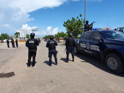 &iexcl;Bien armados! Detienen a cuatro en poder de armas largas y cortas, en Culiac&aacute;n