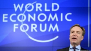 Presidente del Foro Econ&oacute;mico Mundial renuncia por relaci&oacute;n con Jeffrey Epstein