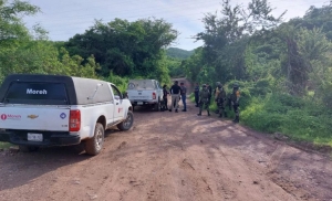 Localizan cuerpo sin vida de un joven, al parecer asesinado con una piedra, en Mazatl&aacute;n