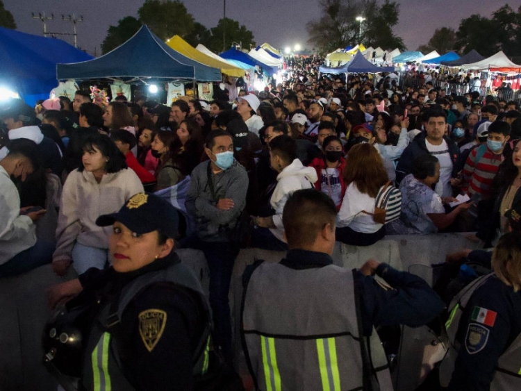 Primer concierto de Bad Bunny en el Azteca es sobrevendido por Ticketmaster: Profeco; hay casi 2 mil afectados