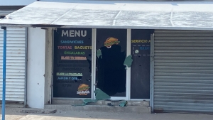 Gatilleros balean local en el Malec&oacute;n Nuevo en el sector de La Lima en Culiac&aacute;n