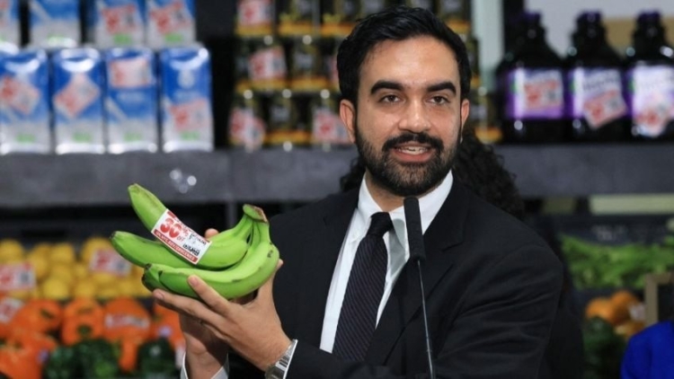 Igual a las 'Tiendas del Bienestar' de Sheinbaum; Alcalde de Nueva York abrir&aacute; supermercados municipales con 30% de descuento permanente