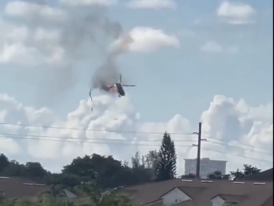 Helic&oacute;ptero de bomberos cae en departamentos en Florida: hay dos muertos