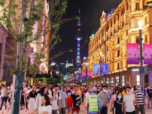 Shangh&aacute;i apaga avenida principal para ahorrar energ&iacute;a por ola de calor