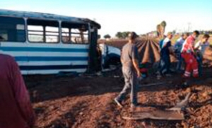 Se accidente transporte con 25 jornaleros a bordo, en Guasave