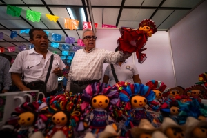 Las comunidades ind&iacute;genas de Sinaloa seguir&aacute;n contando con el apoyo de mi gobierno: Gobernador Rocha