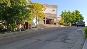 Queman y vandalizan viviendas y una camioneta en el Fraccionamiento Colinas de San Miguel, en Culiac&aacute;n