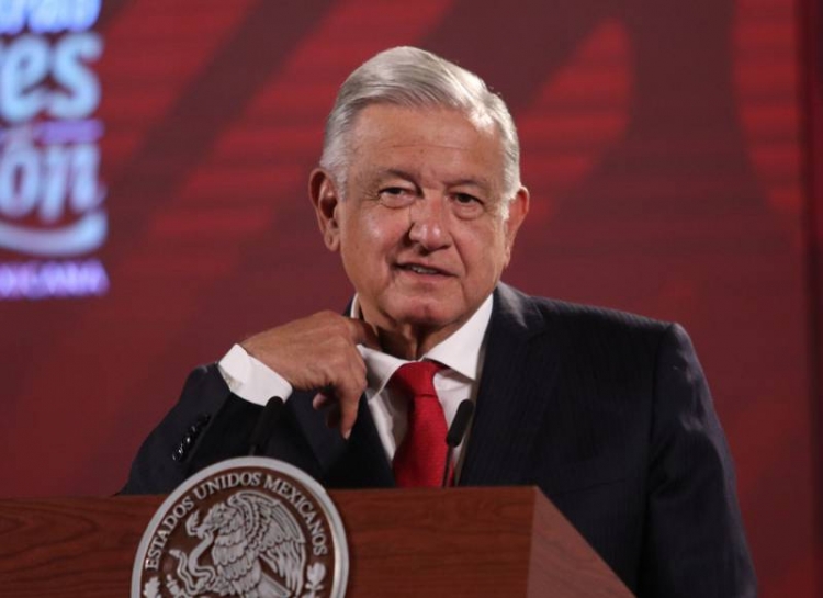 AMLO acepta que cambi&oacute; de opini&oacute;n de regresar al Ej&eacute;rcito a los cuarteles