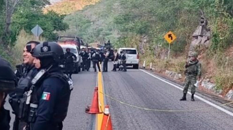Enfrentamiento entre grupo armado y Guardia Nacional deja dos civiles muertos