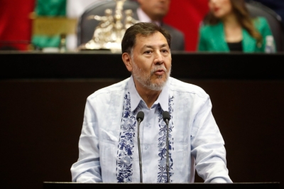 De &acute;vendedores ambulantes&acute; califica Noro&ntilde;a a reporteros de la fuente del Senado