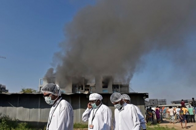 Cinco muertos por incendio en la mayor f&aacute;brica de vacunas, en India
