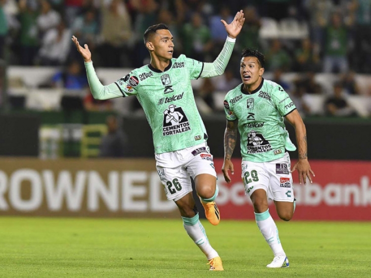 Le&oacute;n remonta a Tigres y avanza a final de Concachampions