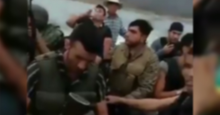 Armados hasta los dientes fue como llegaron en lancha a Tepuche Sicarios de los Chapitos