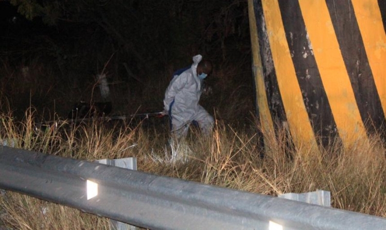 Encuentran cad&aacute;ver en descomposici&oacute;n en la carretera M&eacute;xico 15, en Culiac&aacute;n