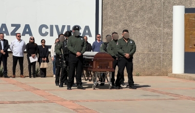 Rinde la Fiscal&iacute;a homenaje al agente de investigaci&oacute;n asesinado en una emboscada, ayer
