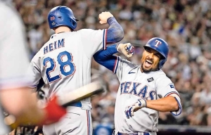 Rangers est&aacute; a un s&oacute;lo juego de ganar su primera Serie Mundial en sus 63 a&ntilde;os de historia en las Grandes Ligas