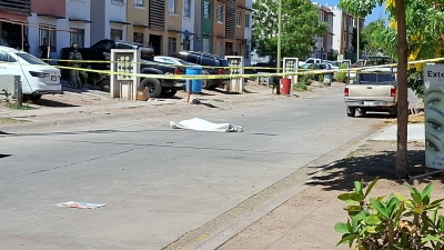 Joven es asesinado frente a su casa en el Fraccionamiento Cumbres del Sur, en Culiac&aacute;n