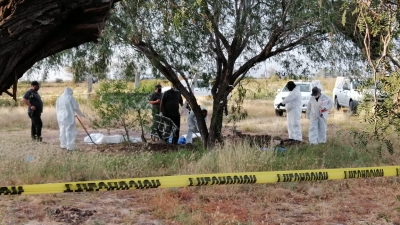 Encuentran el cuerpo de una persona en una fosa glandestina en Navolato