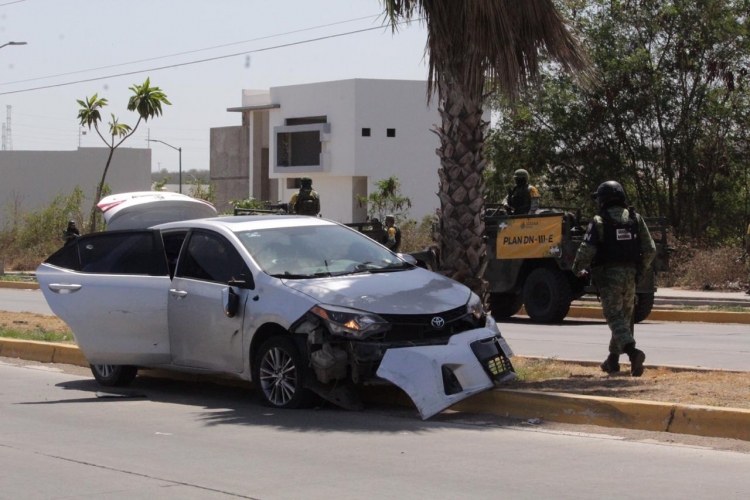 Se enfrentan a balazos grupos armados en el sector Los &Aacute;ngeles en Culiac&aacute;n