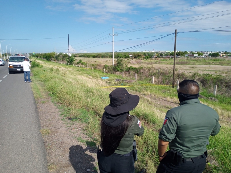 Vecino de Alturas del Sur derrapa en su moto y muere en La Costerita, Culiac&aacute;n
