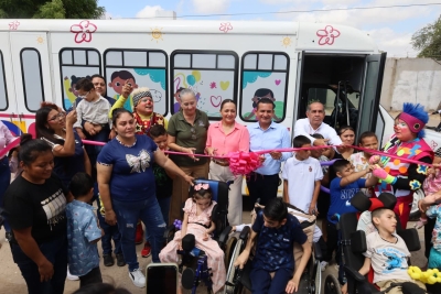 Previo al D&iacute;a del Ni&ntilde;o, DIF Navolato adquiere y pone a disposici&oacute;n un transporte para ni&ntilde;as y ni&ntilde;os con discapacidad